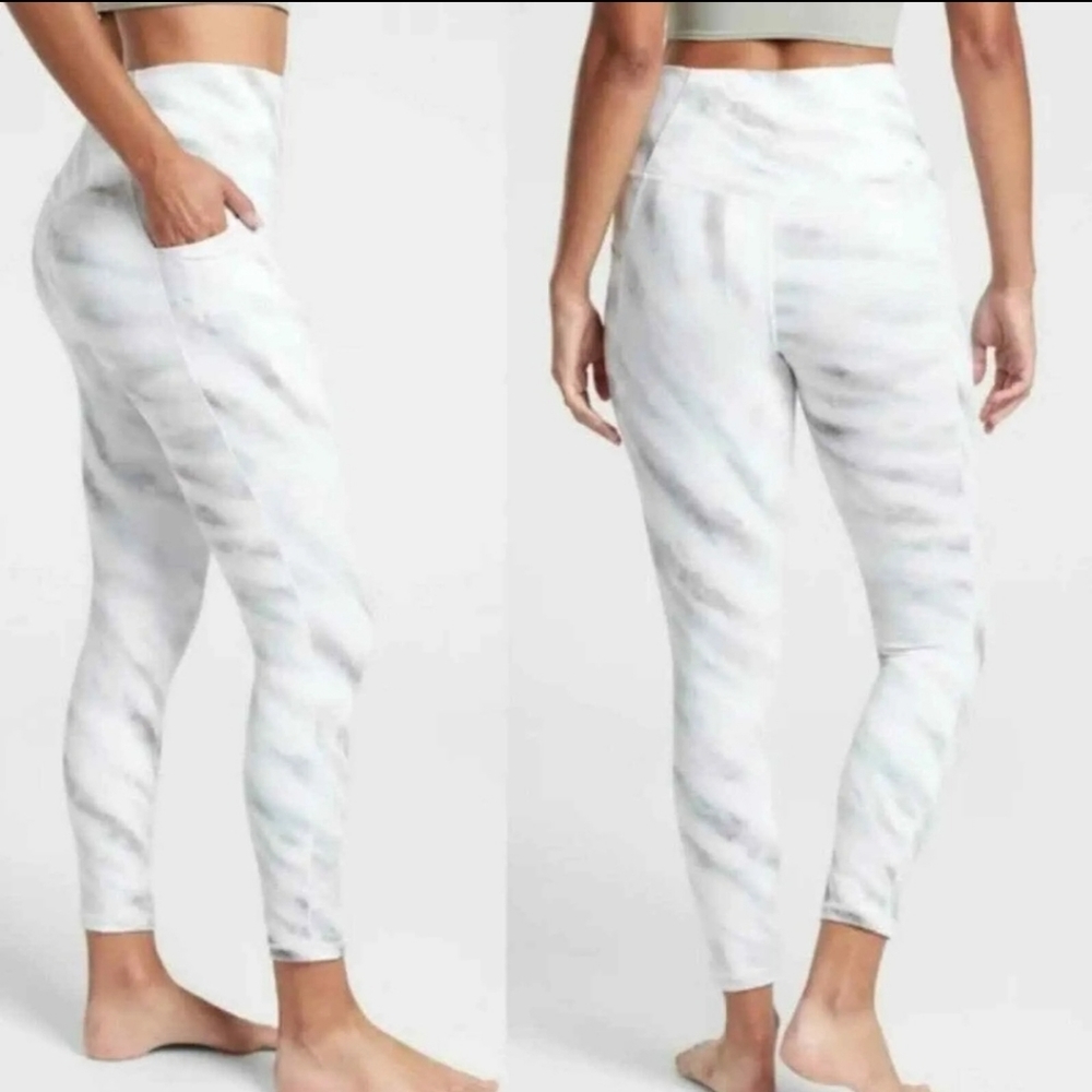 ATHLETA Salutation Stash Pocket II Marble 7/8 Leggings Size Large
